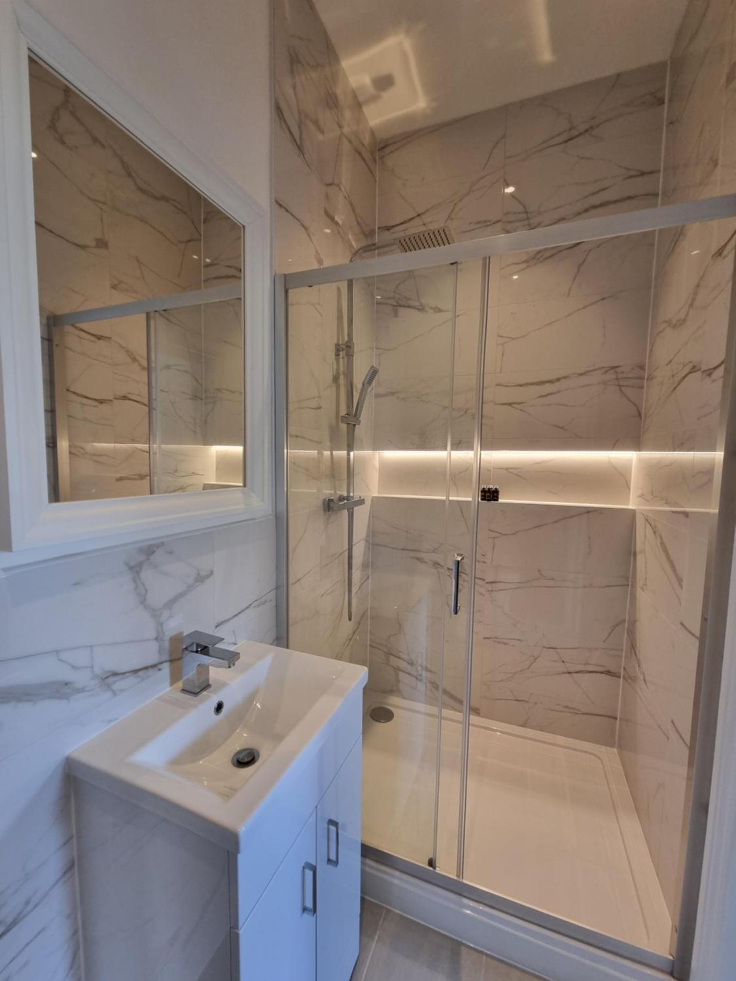 בורנמות' The Ivy Apartments מראה חיצוני תמונה