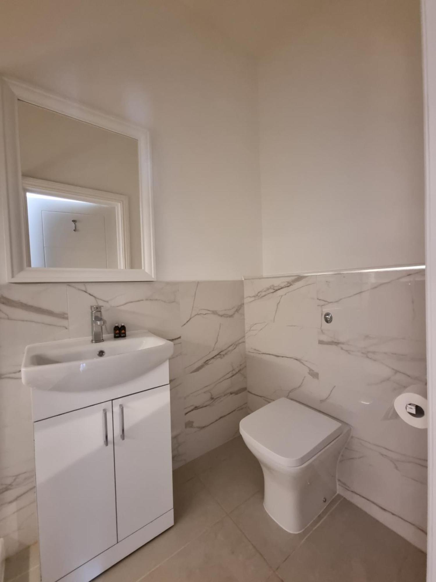 בורנמות' The Ivy Apartments מראה חיצוני תמונה