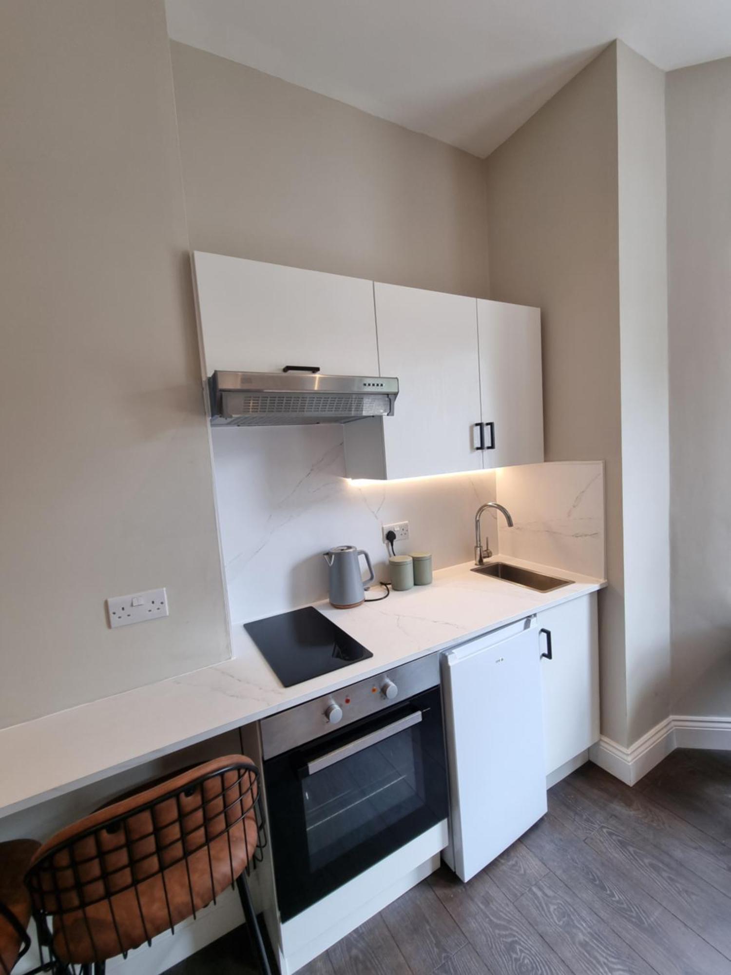 בורנמות' The Ivy Apartments מראה חיצוני תמונה